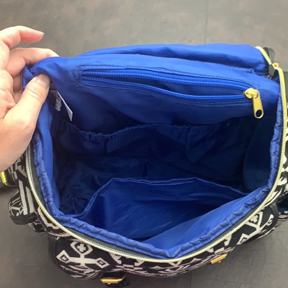 Carter’s diaper bag / backpack - Picture 2 of 5